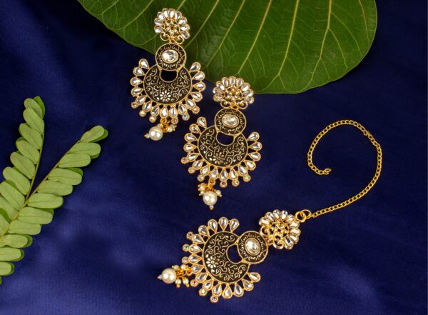 Gold Plated Maangtika Earring With Black Colour Meena - Image 4