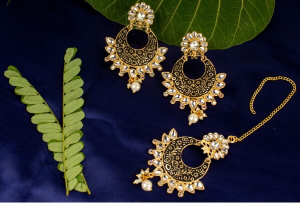 Gold Plated Maangtika Earring With Black Colour Meena - Image 2